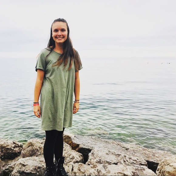 Meet your Posher, Samantha - Picture 2 of 5